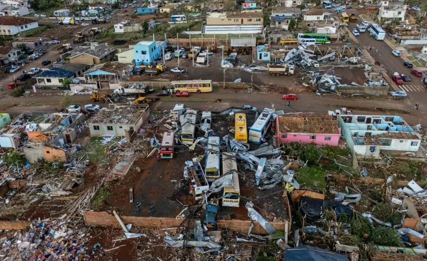 Devastating Tornado Strikes Paraná: A Town Shattered, Lives Upended