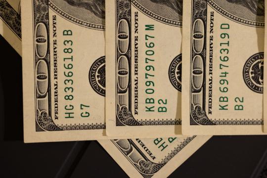 Fed Rate Hike 2026: 5 Money Moves Gen Z Should Make Now