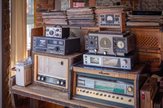 The CD Revival Is a Lie: You Are Just Buying Shelf Trophies