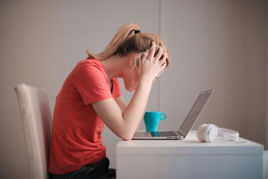 AI Productivity Study: 20 Workdays a Year Lost to Troubleshooting