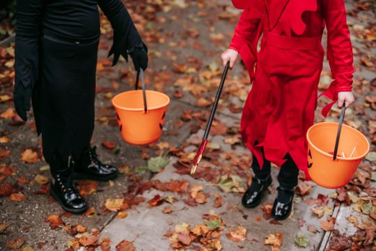Halloween Spending Hacks to Shrink This Year's Holiday Bill