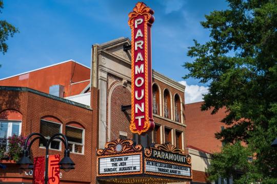 Ben Affleck Animals Premiere Takes Westwood Before Netflix Date