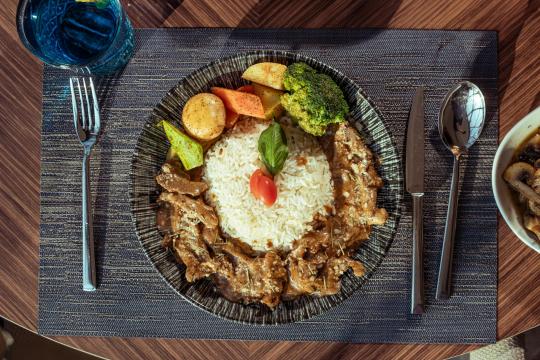 Beef Stroganoff Basics: Searing, Sauce and Sour Cream