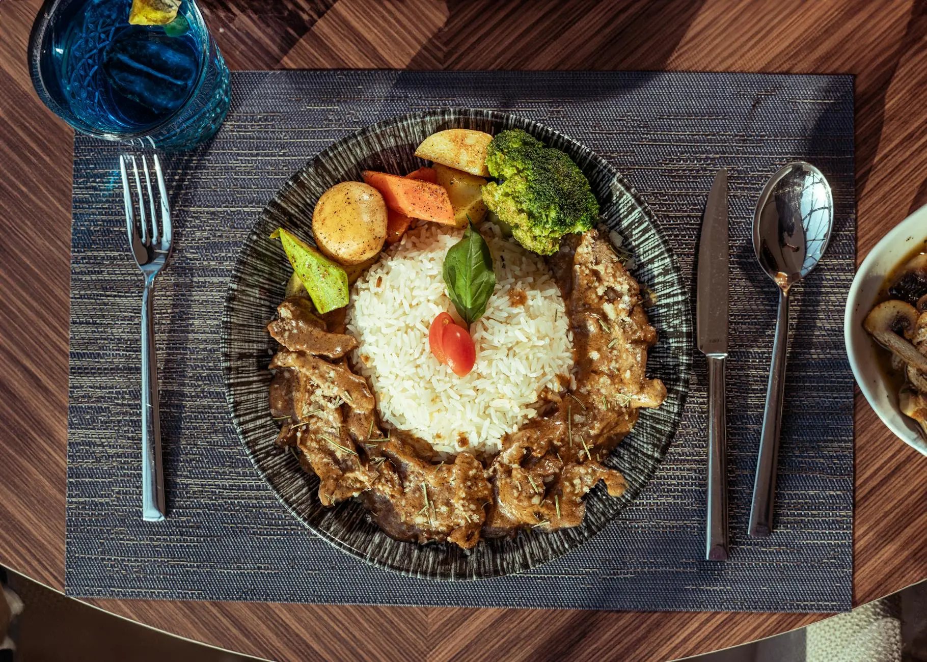 Beef Stroganoff Basics: Searing, Sauce and Sour Cream