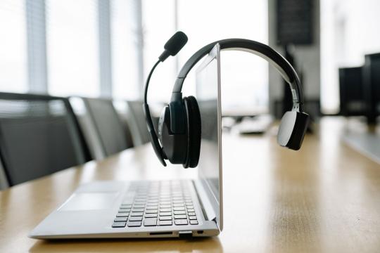 Barracuda V2 Pro: Cheaper, Longer-Lasting Gaming Headset