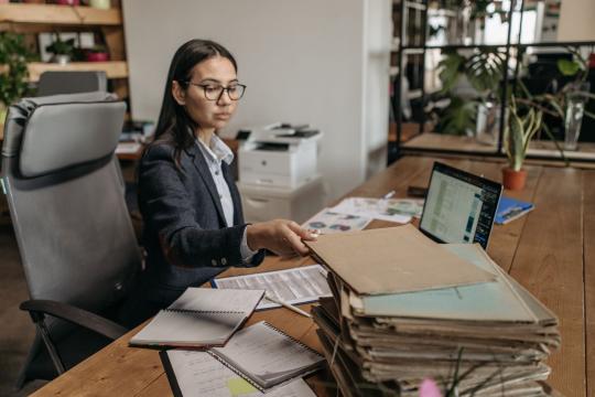 Gen Z Job Hopping Is Back: Over Half Plan to Quit in 2026