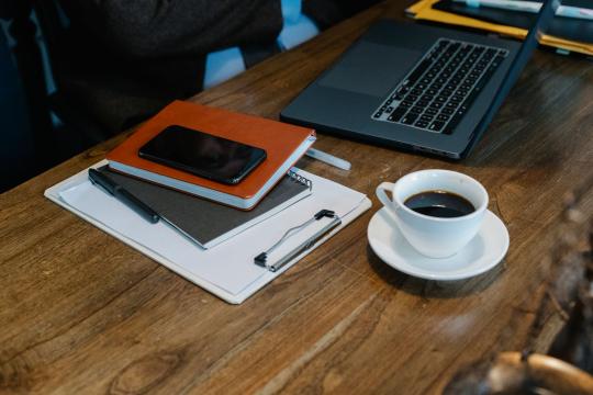 Side Hustle Business Boom: Why Millennials Want to Go Full-Time