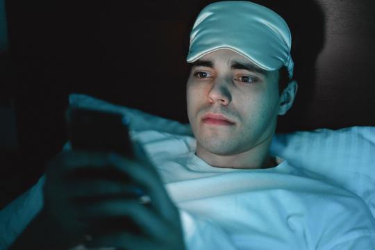 Your Bedroom Is Wrecking Your Sleep, Science Says