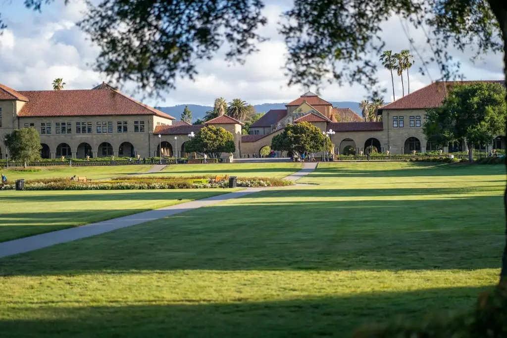 Stanford Researchers Develop Universal Vaccine for All Colds and Flu