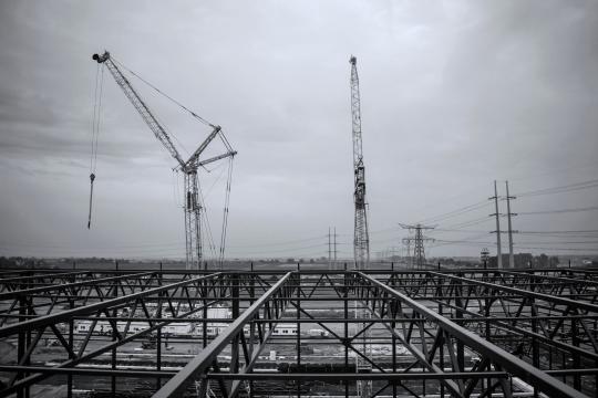 Oracle Invokes Force Majeure as Power Delays Hit Its AI Data Center