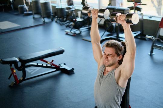 Why Your Brain Is Rooting for You to Start Lifting Weights