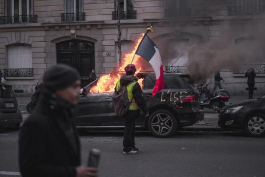 France High School Protests Turn Violent: Mass Arrests Shake Paris