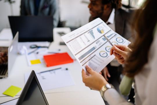 AI Hype Cooling: Managers Finally Match Gen Z Skepticism