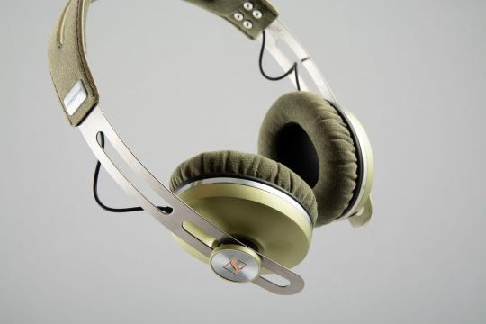 Beats 360 Headphones Launch With Swappable Cushions at $350