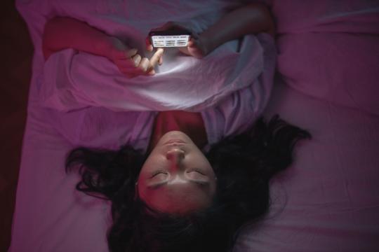 Social Media Hurts Student Health Through Worse Sleep, Study Finds