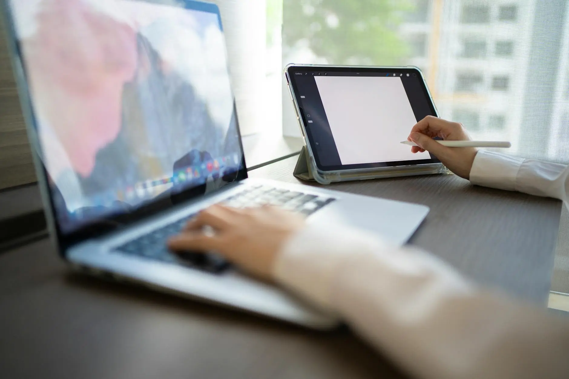 JPMorgan CEO Says AI Will Deliver the 3.5 Day Workweek by 2056