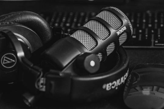 Podcast Ad Load Drops for Second Straight Quarter