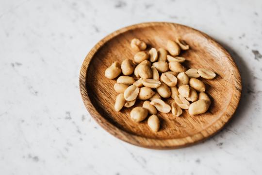 Peanuts May Help brain insulin Stay Sharp With Age