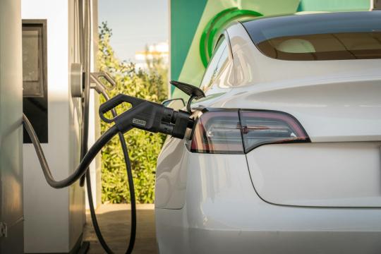 Electric Vehicle Sales 2025 Surge Past Industry Expectations