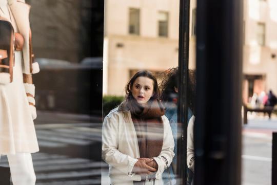 Warm September Stalled UK Clothing Sales While Beauty Boomed