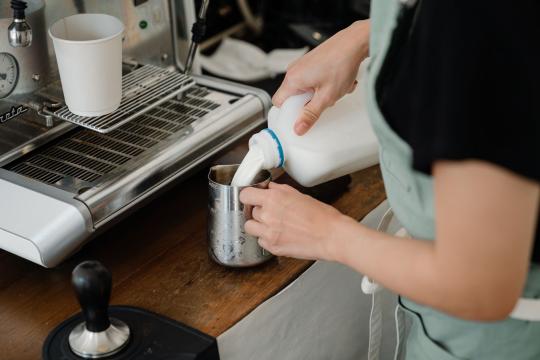 UK Living Wage Rise Hands Half a Million Workers a Pay Bump