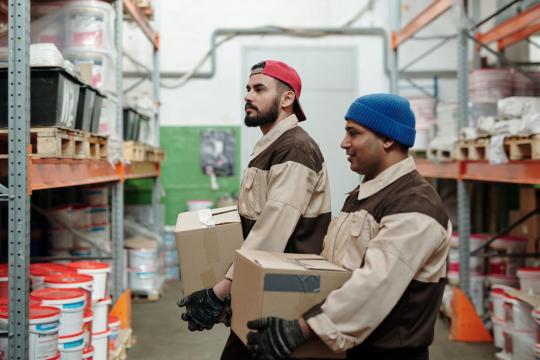 Holiday hiring season shrinks to its weakest level in years