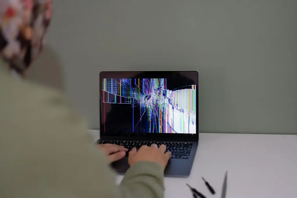 MacBook Black Screen Fixes: Power, Recovery and Display Checks