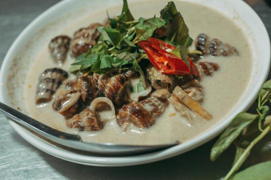 Bahian Treasures: Authentic Moqueca Baiana Recipe