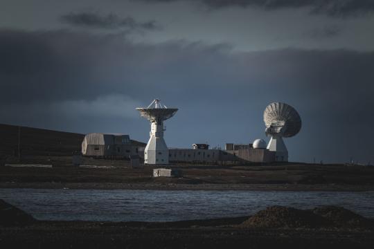 Starlink Station Fire: Poland Blames Russia, 4 Held