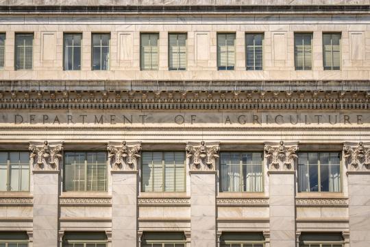 Judge Blocks Trump's White House Press Ban on Reporters