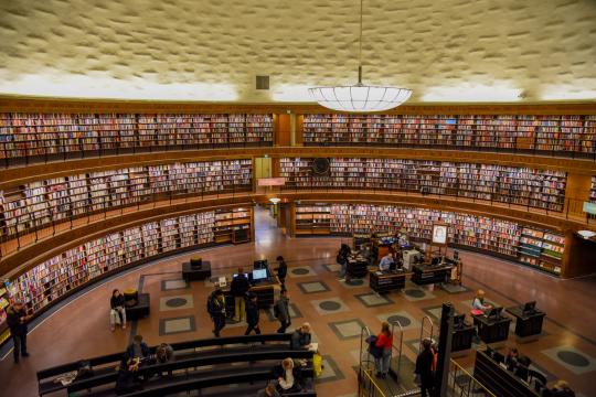 Epstein Reading Room Tour Spreads Viral Myths Online