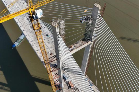 Trump Threatens to Block Opening of Major US-Canada Bridge Project