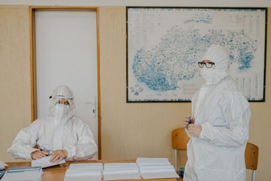 Kenya Ebola Case Count Hits Three as Quarantine Holds