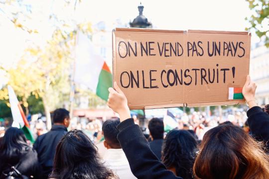 France Protests: Students and Yellow Vests Hit the Streets