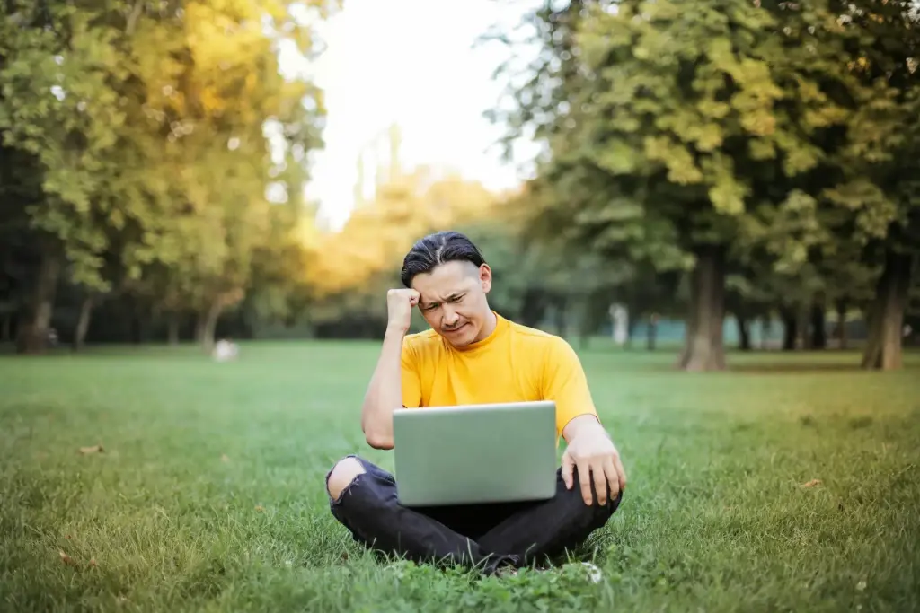 Digital Nomad Life in Canada: The Remote Work Revolution Hits Home