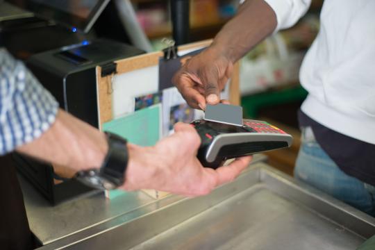 Apple Pay India Launches: What Axis Bank Users Get First