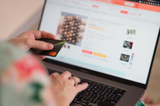YouTube Is Testing Ask YouTube Answers Inside Search Results