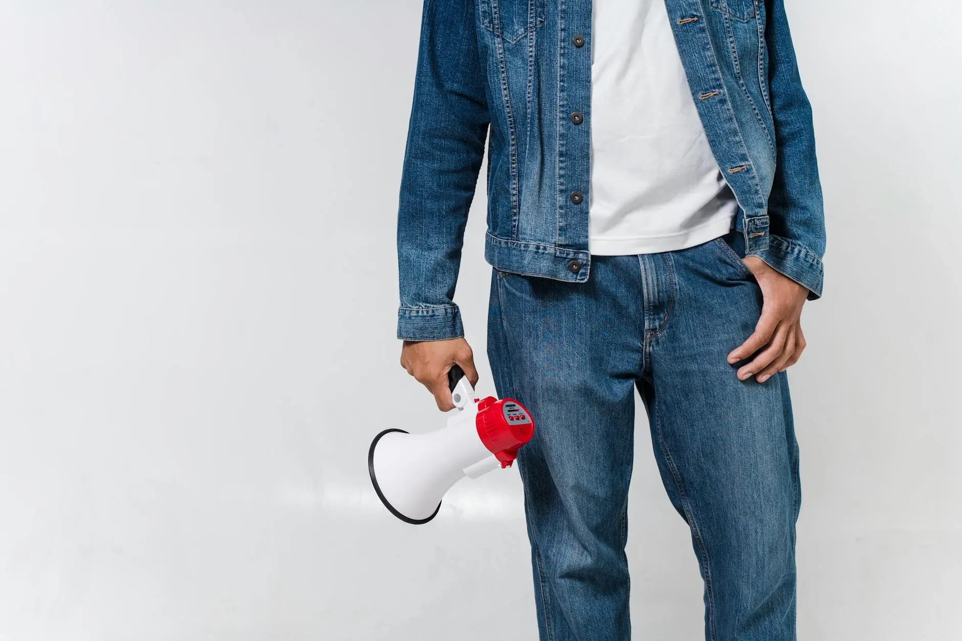 Flare Jeans Trend: Bella Hadid and A$AP Rocky Bring Back Y2K Denim