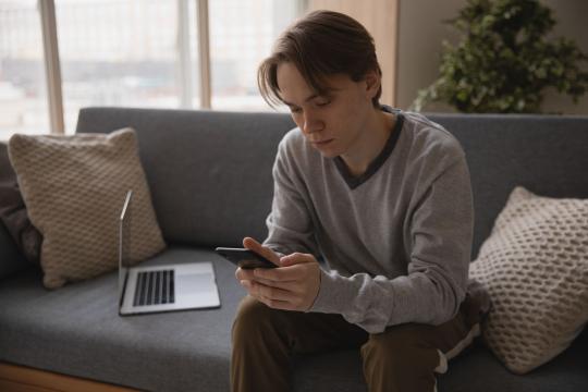 Three Hours a Day Is the Tipping Point for Men's Mental Health