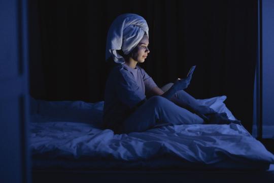 Thirteen Looks Like the Safer Age for a First Phone