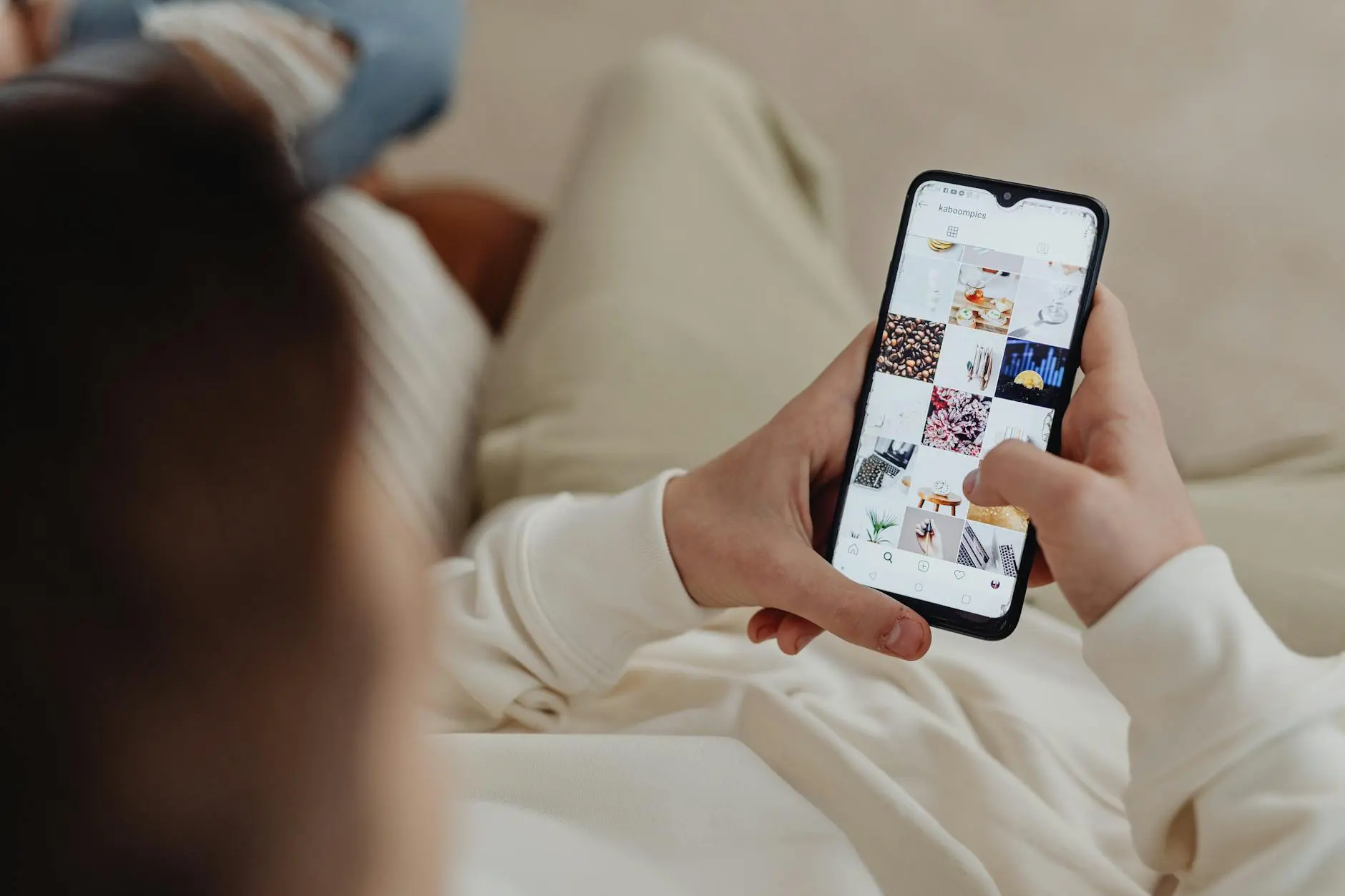 TikTok Gen Z Users Are Hooked But Losing Trust