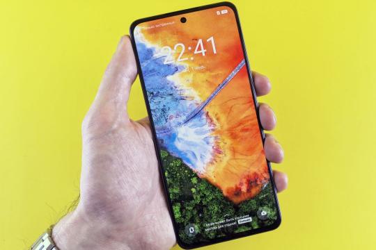 Apple's First Foldable iPhone Opens Pre-Orders October 16