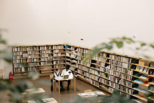 Record school book bans sweep US classrooms this fall