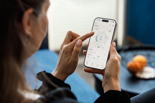 Post-Surgery App Check-Ins Cut Complication Risk, Study Says