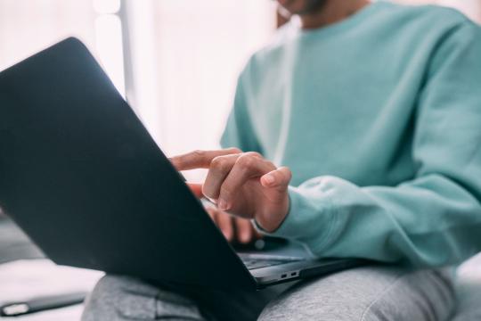 Virtual Therapy for College Students Works Fast: Study