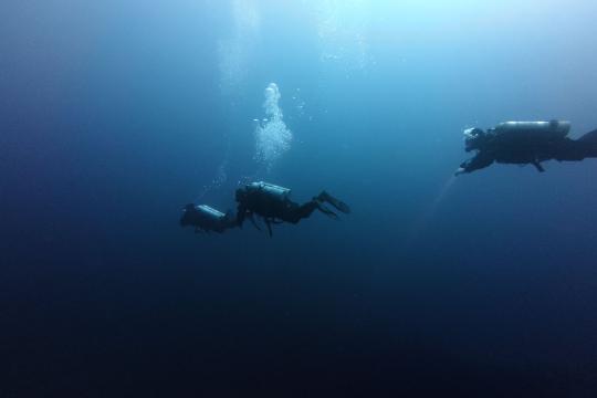 Sunken Luxury Dishes Found in Ancient Turkish Shipwreck