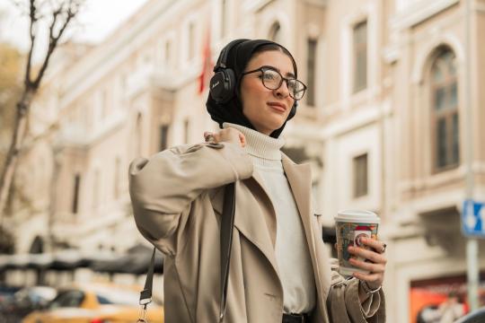 The Bandana Print Revival Is Fall's Loudest Pattern Play