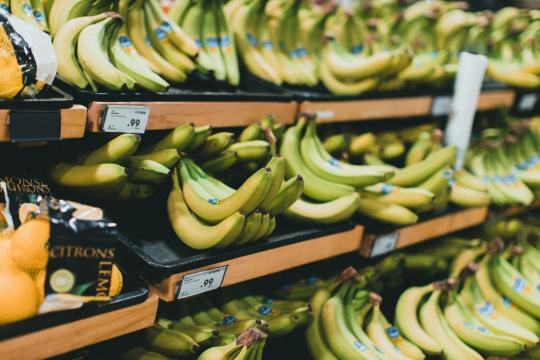 US Consumer Confidence Falls to Lowest Level Since 2014