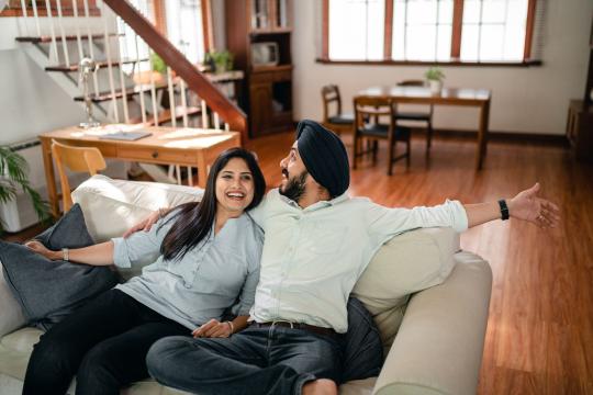 Gen Z Dating Is Stuck Between Money and Mom's House