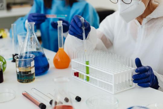DNA Computer Does Math in a Test Tube, No Power Needed